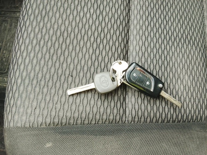 Toyota Hilux 2.4 D-4D Doble Cabina GX 110 kW (150 CV) Vehículo usado en Madrid Toyota Hilux 2.4 D-4D Doble Cabina GX 110 kW (150 CV) Vehículo usado en Madrid