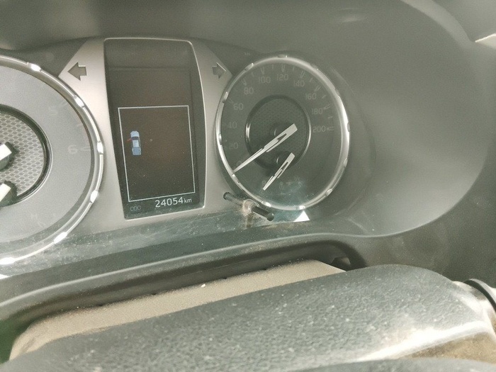 Toyota Hilux 2.4 D-4D Doble Cabina GX 110 kW (150 CV) Vehículo usado en Madrid Toyota Hilux 2.4 D-4D Doble Cabina GX 110 kW (150 CV) Vehículo usado en Madrid