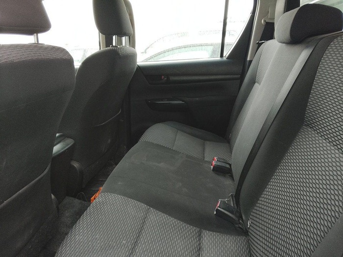 Toyota Hilux 2.4 D-4D Doble Cabina GX 110 kW (150 CV) Vehículo usado en Madrid Toyota Hilux 2.4 D-4D Doble Cabina GX 110 kW (150 CV) Vehículo usado en Madrid