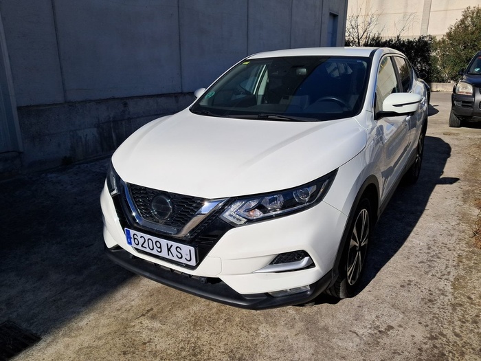 Nissan Qashqai dCi 115 N-Connecta 4x2 85 kW (115 CV) Vehículo usado en Madrid Nissan Qashqai dCi 115 N-Connecta 4x2 85 kW (115 CV) Vehículo usado en Madrid