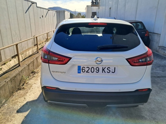 Nissan Qashqai dCi 115 N-Connecta 4x2 85 kW (115 CV) Vehículo usado en Madrid Nissan Qashqai dCi 115 N-Connecta 4x2 85 kW (115 CV) Vehículo usado en Madrid