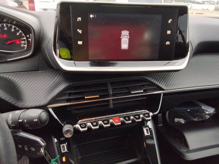 Peugeot 2008 BlueHDi 110 S&S Active Pack 81 kW (110 CV) Vehículo usado en Madrid Peugeot 2008 BlueHDi 110 S&S Active Pack 81 kW (110 CV) Vehículo usado en Madrid