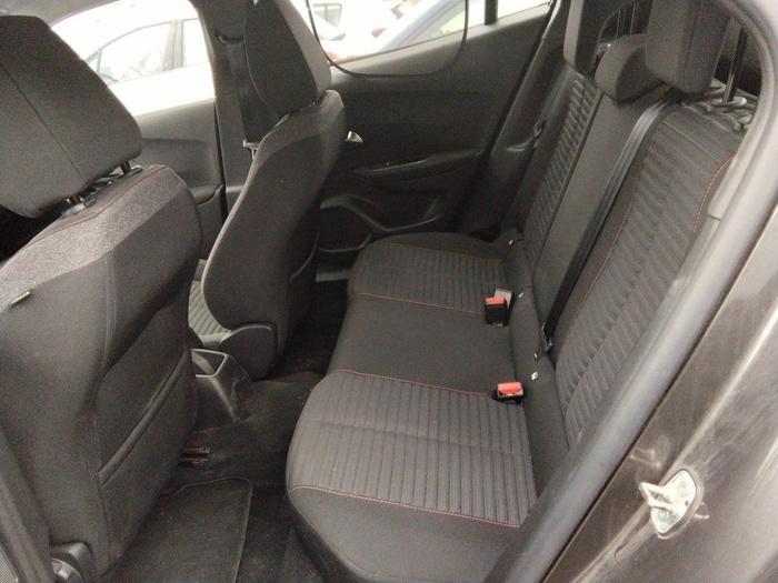 Peugeot 2008 BlueHDi 110 S&S Active Pack 81 kW (110 CV) Vehículo usado en Madrid Peugeot 2008 BlueHDi 110 S&S Active Pack 81 kW (110 CV) Vehículo usado en Madrid