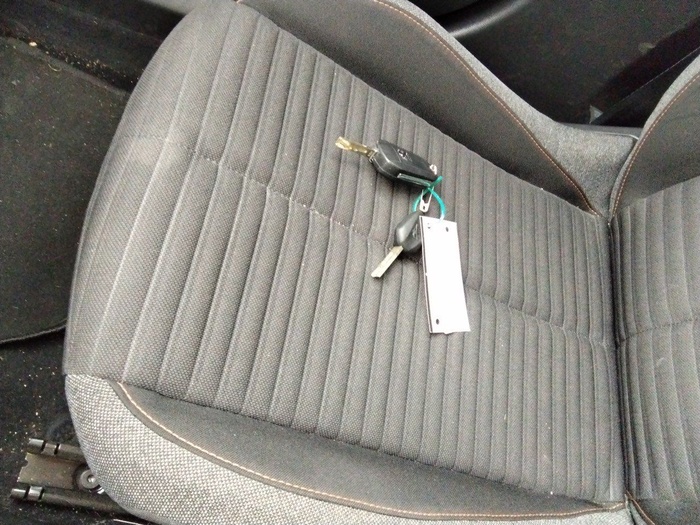 Peugeot 2008 BlueHDi 110 S&S Active Pack 81 kW (110 CV) Vehículo usado en Madrid Peugeot 2008 BlueHDi 110 S&S Active Pack 81 kW (110 CV) Vehículo usado en Madrid