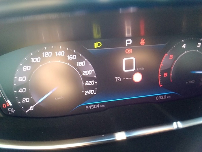 Peugeot 3008 BlueHDI 130 S&S Allure EAT8 96 kW (130 CV) Vehículo usado en Madrid Peugeot 3008 BlueHDI 130 S&S Allure EAT8 96 kW (130 CV) Vehículo usado en Madrid