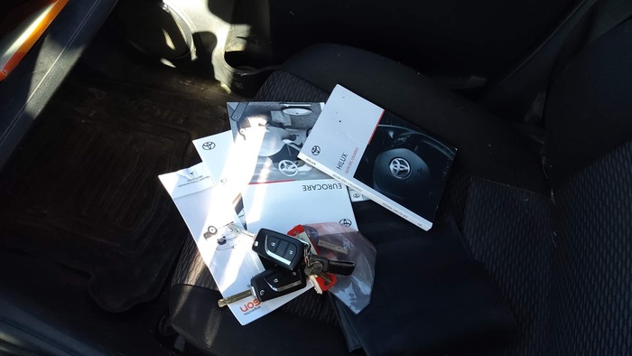 Toyota Hilux 2.4 D-4D Doble Cabina GX 110 kW (150 CV) Vehículo usado en Madrid Toyota Hilux 2.4 D-4D Doble Cabina GX 110 kW (150 CV) Vehículo usado en Madrid