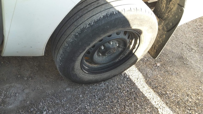 Toyota Hilux 2.4 D-4D Doble Cabina GX 110 kW (150 CV) Vehículo usado en Madrid Toyota Hilux 2.4 D-4D Doble Cabina GX 110 kW (150 CV) Vehículo usado en Madrid