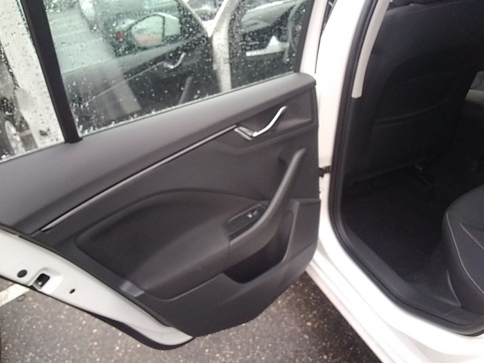 Skoda Kamiq 1.0 TSI Ambition DSG 81 kW (110 CV) Vehículo usado en Madrid Skoda Kamiq 1.0 TSI Ambition DSG 81 kW (110 CV) Vehículo usado en Madrid