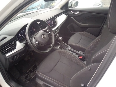 Skoda Kamiq 1.0 TSI Ambition DSG 81 kW (110 CV) 7 Skoda Kamiq 1.0 TSI Ambition DSG 81 kW (110 CV) 7