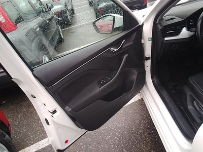 Skoda Kamiq 1.0 TSI Ambition DSG 81 kW (110 CV) 12 Skoda Kamiq 1.0 TSI Ambition DSG 81 kW (110 CV) 12