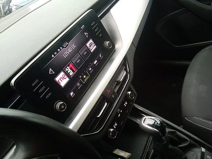 Skoda Kamiq 1.0 TSI Ambition DSG 81 kW (110 CV) Vehículo usado en Madrid Skoda Kamiq 1.0 TSI Ambition DSG 81 kW (110 CV) Vehículo usado en Madrid