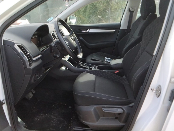 Skoda Karoq 2.0 TDI Ambition 4X4 DSG 110 kW (150 CV) Vehículo usado en Madrid Skoda Karoq 2.0 TDI Ambition 4X4 DSG 110 kW (150 CV) Vehículo usado en Madrid