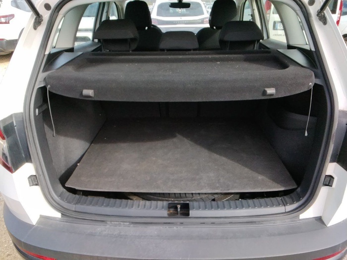 Skoda Karoq 2.0 TDI Ambition 4X4 DSG 110 kW (150 CV) Vehículo usado en Madrid Skoda Karoq 2.0 TDI Ambition 4X4 DSG 110 kW (150 CV) Vehículo usado en Madrid