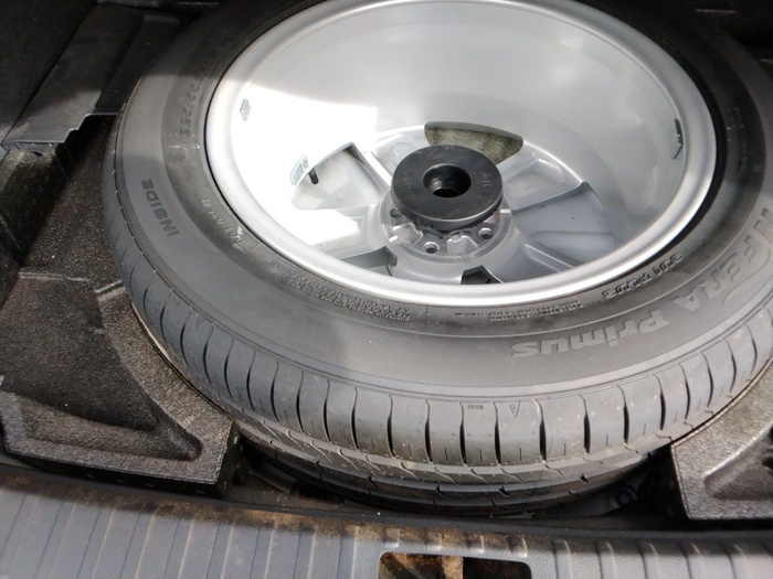 Skoda Karoq 2.0 TDI Ambition 4X4 DSG 110 kW (150 CV) Vehículo usado en Madrid Skoda Karoq 2.0 TDI Ambition 4X4 DSG 110 kW (150 CV) Vehículo usado en Madrid