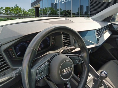 Audi A1 Sportback Advanced 30 TFSI 85 kW (116 CV) 7 Audi A1 Sportback Advanced 30 TFSI 85 kW (116 CV) 7