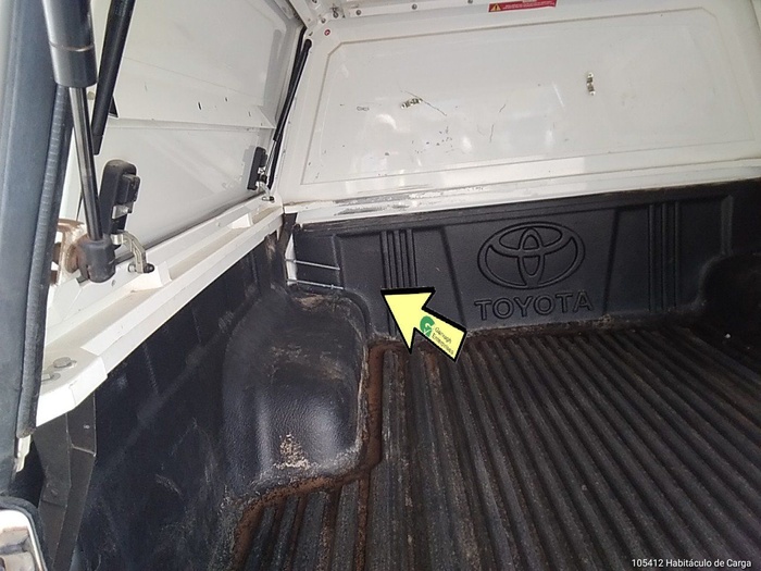 Toyota Hilux 2.4 D-4D Doble Cabina GX 110 kW (150 CV) Vehículo usado en Madrid Toyota Hilux 2.4 D-4D Doble Cabina GX 110 kW (150 CV) Vehículo usado en Madrid