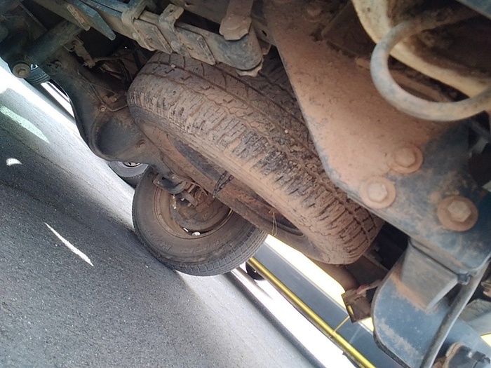 Toyota Hilux 2.4 D-4D Doble Cabina GX 110 kW (150 CV) Vehículo usado en Madrid Toyota Hilux 2.4 D-4D Doble Cabina GX 110 kW (150 CV) Vehículo usado en Madrid