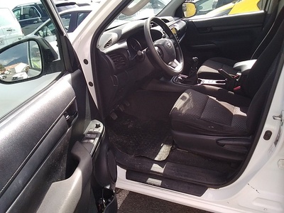 Toyota Hilux 2.4 D-4D Doble Cabina GX 110 kW (150 CV) 7 Toyota Hilux 2.4 D-4D Doble Cabina GX 110 kW (150 CV) 7