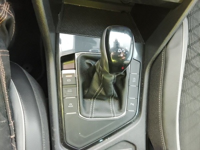 Volkswagen Tiguan R-Line 2.0 TDI 110 kW (150 CV) DSG 13 Volkswagen Tiguan R-Line 2.0 TDI 110 kW (150 CV) DSG 13