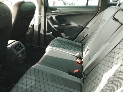 Volkswagen Tiguan R-Line 2.0 TDI 110 kW (150 CV) DSG 9 Volkswagen Tiguan R-Line 2.0 TDI 110 kW (150 CV) DSG 9