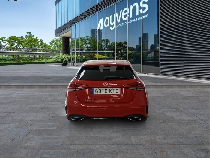 Mercedes-Benz Clase A 180 d 85 kW (116 CV) Vehículo usado en Madrid Mercedes-Benz Clase A 180 d 85 kW (116 CV) Vehículo usado en Madrid