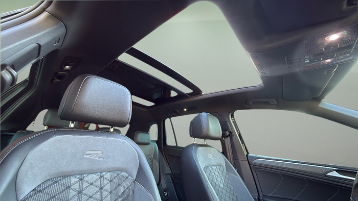 Volkswagen Tiguan R-Line 2.0 TDI 110 kW (150 CV) Vehículo usado en Madrid Volkswagen Tiguan R-Line 2.0 TDI 110 kW (150 CV) Vehículo usado en Madrid