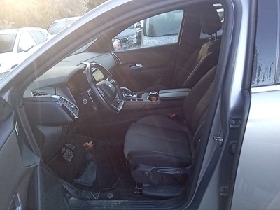 DS DS7 Crossback BlueHDi 130 DE Bastille + AT 96 kW (130 CV) 10 DS DS7 Crossback BlueHDi 130 DE Bastille + AT 96 kW (130 CV) 10