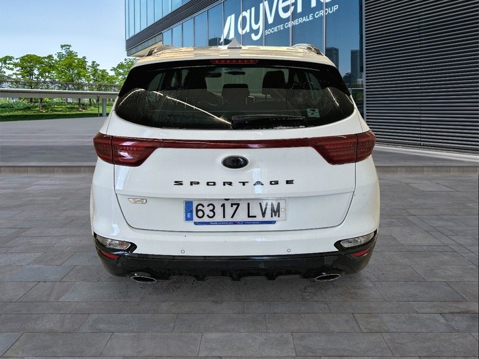 Kia Sportage 1.6 MHEV Black Edition 100 kW (136 CV) Vehículo usado en Madrid Kia Sportage 1.6 MHEV Black Edition 100 kW (136 CV) Vehículo usado en Madrid