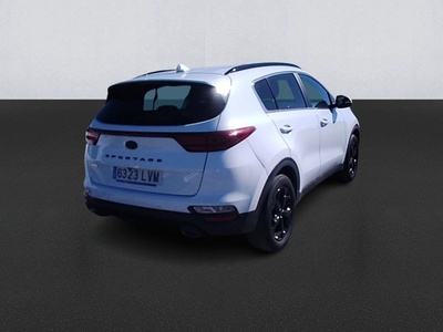 Kia Sportage 1.6 MHEV Black Edition 100 kW (136 CV) 4 Kia Sportage 1.6 MHEV Black Edition 100 kW (136 CV) 4