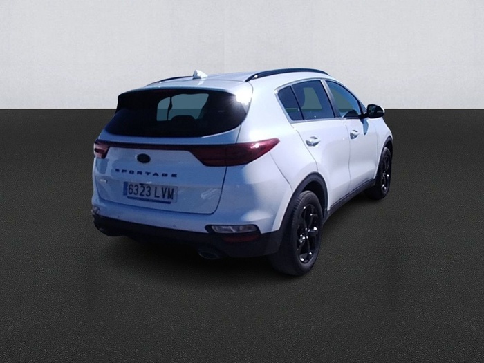 Kia Sportage 1.6 MHEV Black Edition 100 kW (136 CV) Vehículo usado en Madrid Kia Sportage 1.6 MHEV Black Edition 100 kW (136 CV) Vehículo usado en Madrid