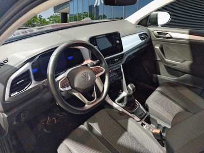 Volkswagen T-Roc Life 2.0 TDI 85 kW (115 CV) 7 Volkswagen T-Roc Life 2.0 TDI 85 kW (115 CV) 7