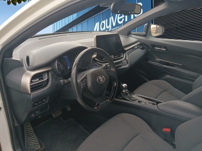 Toyota C-HR 1.8 125H Advance 90 kW (122 CV) 7 Toyota C-HR 1.8 125H Advance 90 kW (122 CV) 7