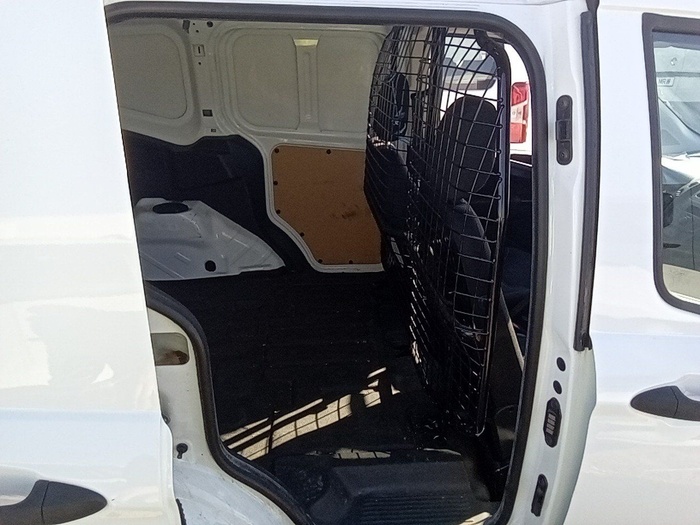 Ford Transit Courier Furgon 1.5 TDCI Trend 56 kW (75 CV) Vehículo usado en Madrid Ford Transit Courier Furgon 1.5 TDCI Trend 56 kW (75 CV) Vehículo usado en Madrid