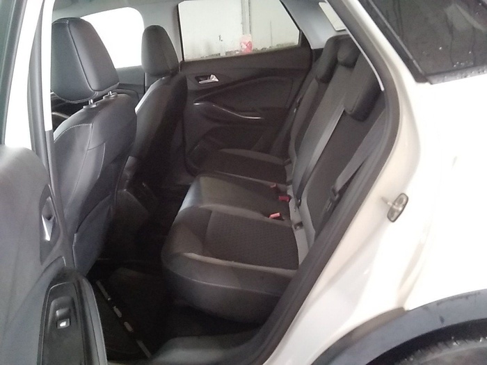 Opel Grandland X 1.5 CDTi Design & Tech 96 kW (130 CV) Vehículo usado en Madrid Opel Grandland X 1.5 CDTi Design & Tech 96 kW (130 CV) Vehículo usado en Madrid