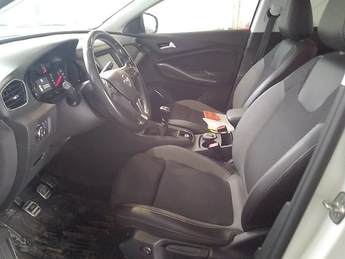 Opel Grandland X 1.5 CDTi Design & Tech 96 kW (130 CV) Vehículo usado en Madrid Opel Grandland X 1.5 CDTi Design & Tech 96 kW (130 CV) Vehículo usado en Madrid