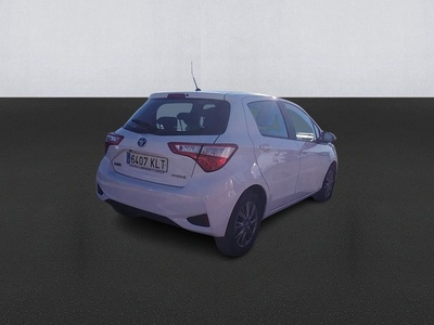 Toyota Yaris 1.5 Hybrid Active 74 kW (100 CV) 4 Toyota Yaris 1.5 Hybrid Active 74 kW (100 CV) 4