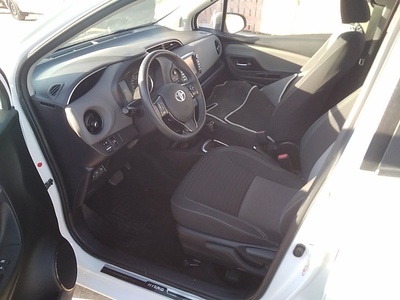 Toyota Yaris 1.5 Hybrid Active 74 kW (100 CV) 7 Toyota Yaris 1.5 Hybrid Active 74 kW (100 CV) 7