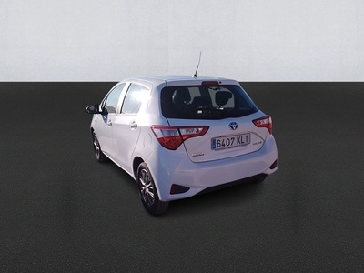 Toyota Yaris 1.5 Hybrid Active 74 kW (100 CV) 6 Toyota Yaris 1.5 Hybrid Active 74 kW (100 CV) 6