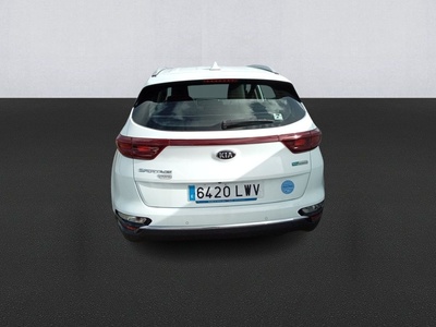 Kia Sportage 1.6 MHEV Business 4x4 100 kW (136 CV) 5 Kia Sportage 1.6 MHEV Business 4x4 100 kW (136 CV) 5