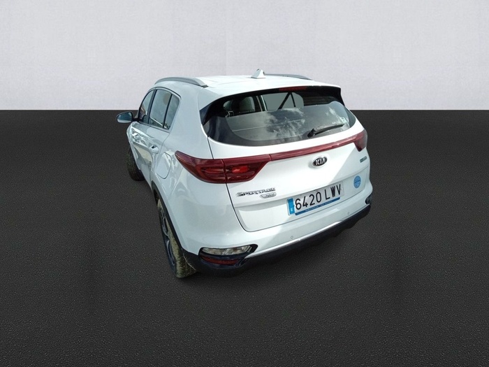 Kia Sportage 1.6 MHEV Business 4x4 100 kW (136 CV) Vehículo usado en Madrid Kia Sportage 1.6 MHEV Business 4x4 100 kW (136 CV) Vehículo usado en Madrid