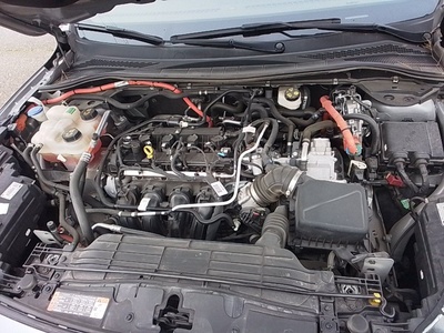 Ford Kuga 2.5 Duratec FHEV Titanium Auto 140 kW (190 CV) 14 Ford Kuga 2.5 Duratec FHEV Titanium Auto 140 kW (190 CV) 14