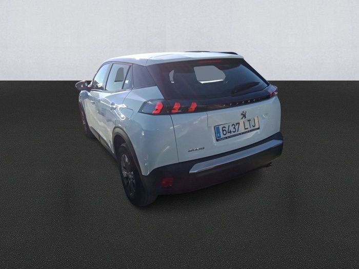 Peugeot 2008 BlueHDi 110 S&S Active Pack 81 kW (110 CV) Vehículo usado en Madrid Peugeot 2008 BlueHDi 110 S&S Active Pack 81 kW (110 CV) Vehículo usado en Madrid