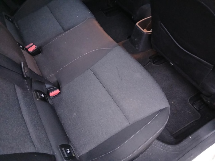 Renault Clio Intens TCe 66 kW (90 CV) Vehículo usado en Madrid Renault Clio Intens TCe 66 kW (90 CV) Vehículo usado en Madrid