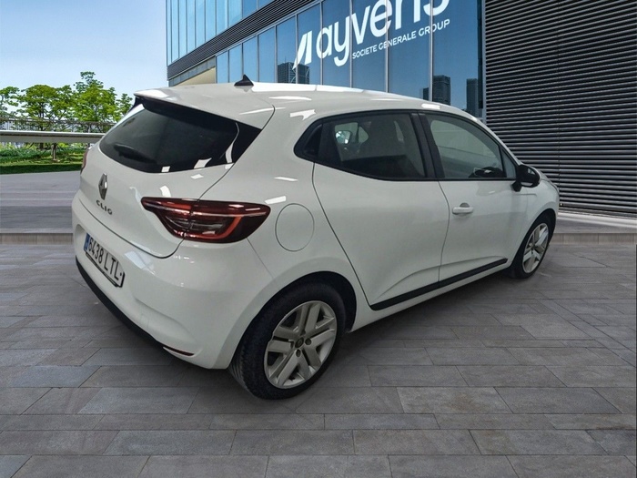 Renault Clio Intens TCe 66 kW (90 CV) Vehículo usado en Madrid Renault Clio Intens TCe 66 kW (90 CV) Vehículo usado en Madrid
