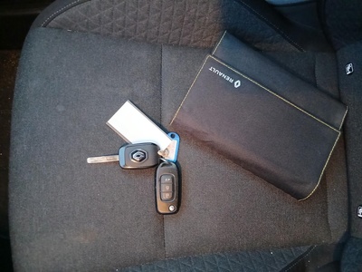 Renault Clio Intens TCe 66 kW (90 CV) 9 Renault Clio Intens TCe 66 kW (90 CV) 9