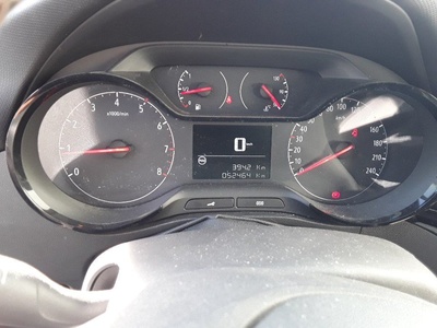 Opel Crossland X 1.5 D S&S Design Line 120 Aniversario 75 kW (102 CV) 8 Opel Crossland X 1.5 D S&S Design Line 120 Aniversario 75 kW (102 CV) 8