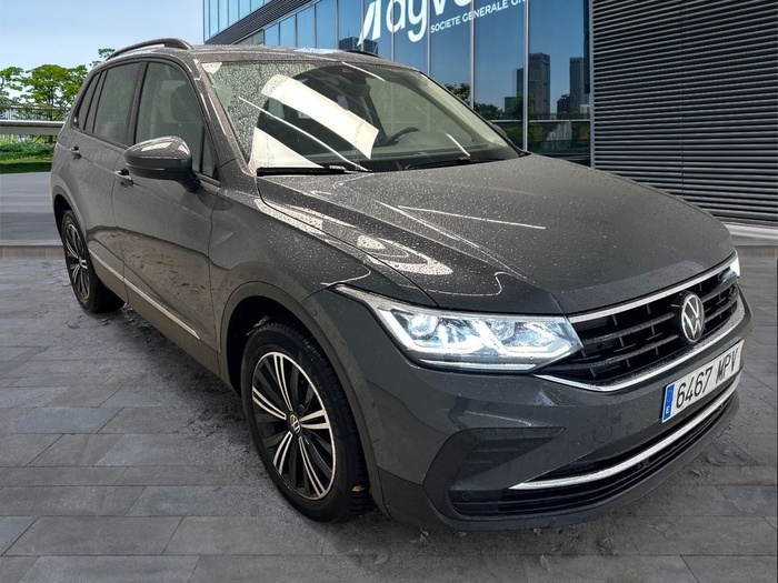Volkswagen Tiguan Life 2.0 TDI 110 kW (150 CV) DSG Vehículo usado en Madrid Volkswagen Tiguan Life 2.0 TDI 110 kW (150 CV) DSG Vehículo usado en Madrid