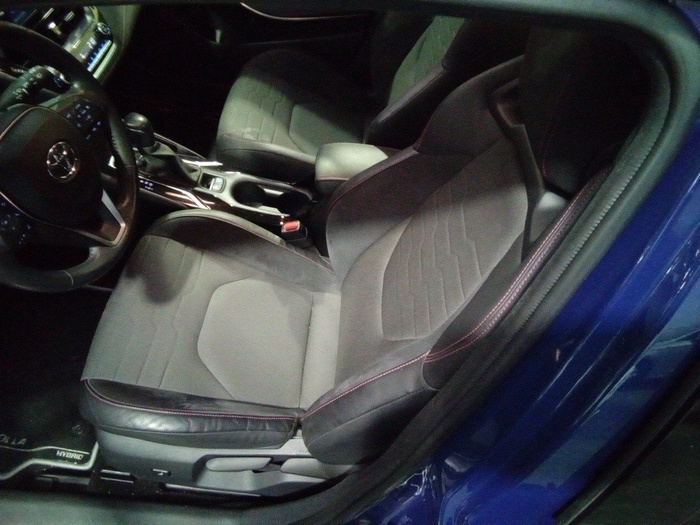 Toyota Corolla 180H Advance E-CVT 132 kW (180 CV) Vehículo usado en Madrid Toyota Corolla 180H Advance E-CVT 132 kW (180 CV) Vehículo usado en Madrid