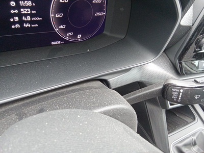 SEAT León 2.0 TDI S&S Style Go 85 kW (115 CV) 8 SEAT León 2.0 TDI S&S Style Go 85 kW (115 CV) 8