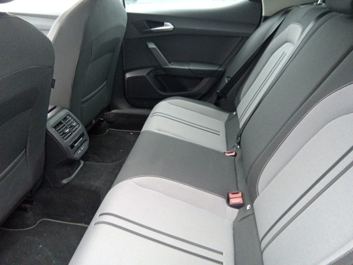 SEAT León 2.0 TDI S&S Style Go 85 kW (115 CV) Vehículo usado en Madrid SEAT León 2.0 TDI S&S Style Go 85 kW (115 CV) Vehículo usado en Madrid